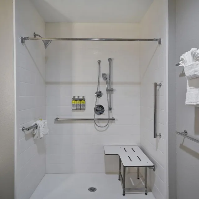 غرفة بسرير كوين لذوي الإعاقة، Holiday Inn Express & Suites Houston NASA - Boardwalk Area 3/3
