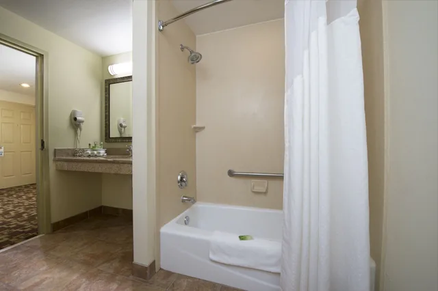 Standard, 2 Queen Beds, Holiday Inn Express and Suites Port St. Lucie West 3/5