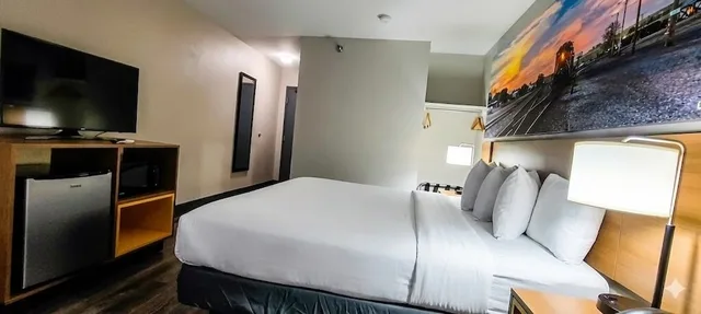 غرفة قياسية بسرير كينج، Days Inn By Wyndham Lamar 7/8