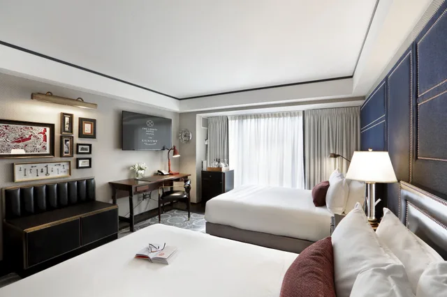 غرفة سوبيريور بسريرين كوين، The Liberty, A Luxury Collection Hotel, Boston 2/4