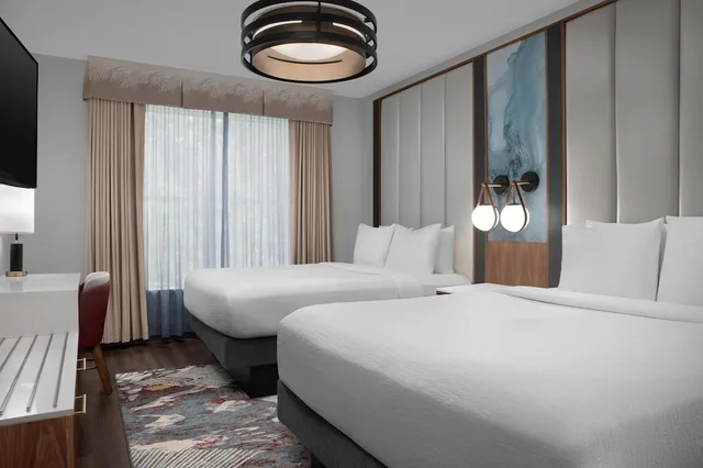 جناح بسريرين كوين مع أريكة، Embassy Suites by Hilton Birmingham Hoover 2/6