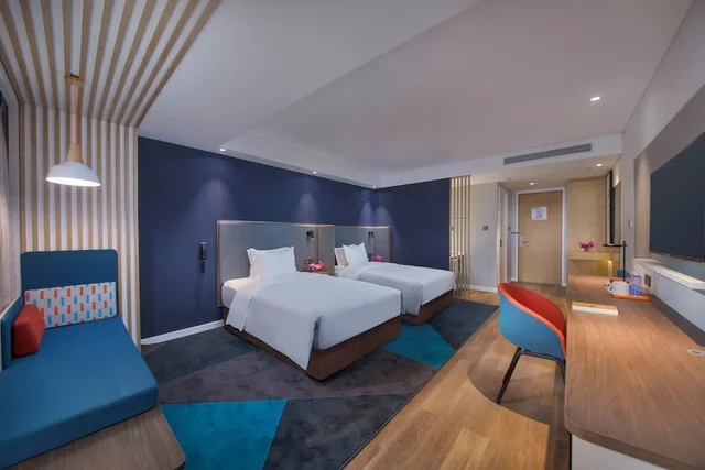 Standard, Twin Beds, Extra Floor Space, Holiday Inn Express Shanghai Jinshan 1/1
