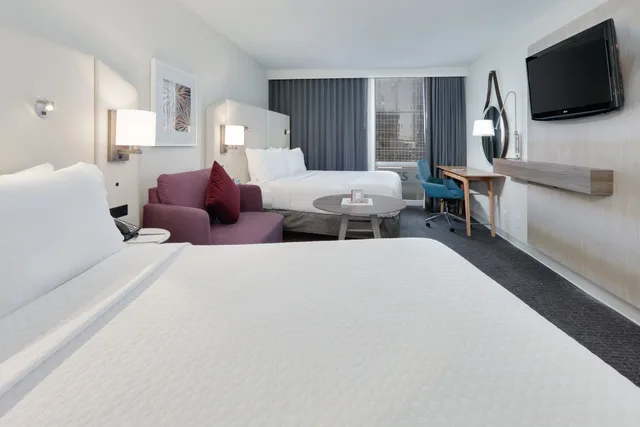 غرفة كلوب بسريرين، Crowne Plaza Hotel Dallas Downtown 2/3