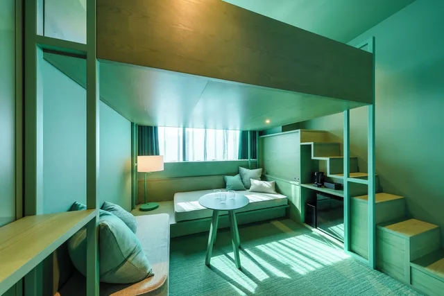 Connecting, Green, 4 Beds, Sofa، Toggle Hotel Suidobashi TOKYO 4/8