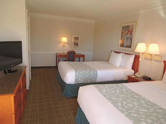 غرفة بسريرين مزدوجين لذوي الإعاقة، Go 2 Hotel by Reliance 2/2