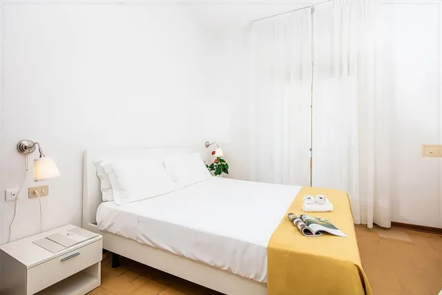غرفة أساسية بسرير مزدوج، Astor Hotel 2/3