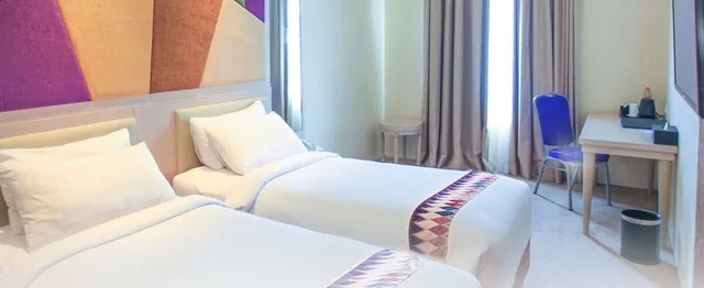 غرفة بريميير سوبيريور بسريرين منفصلين، W Three Premier Hotel Makassar 2/3