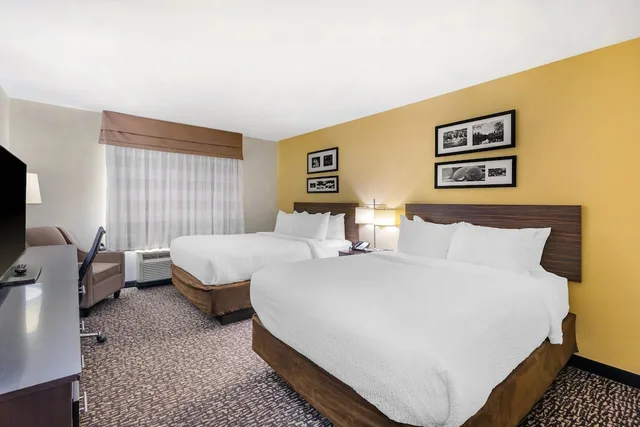 غرفة قياسية بسريرين كوين، Sleep Inn & Suites Devils Lake, ND 6/10