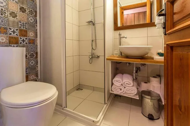Comfort, Double or Twin Bed, Aquarius 8/10