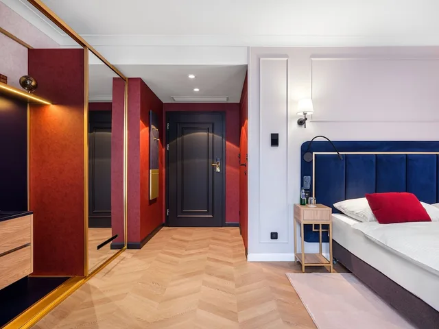 Standard, Double Bed, Hotel Golden Queen 7/10