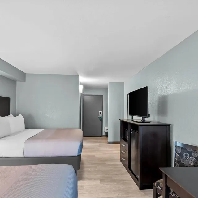 غرفة ديلوكس بسريرين كوين، Quality Inn near Potomac Mills 6/7