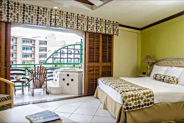 Ocean Front Room King Bed، Accra Beach Hotel and Resort 2/2