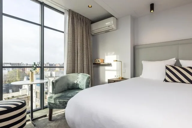 غرفة بسرير مزدوج بإطلالة على الحديقة، Pillows Luxury Boutique Hotel Anna Van Den Vondel Amsterdam 2/4
