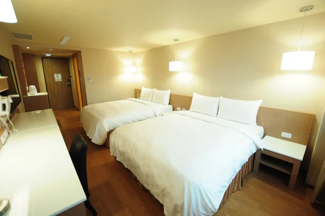 غرفة رباعية بسريرين مزدوجين، Kindness Hotel - Kaohsiung Main Station 5/7