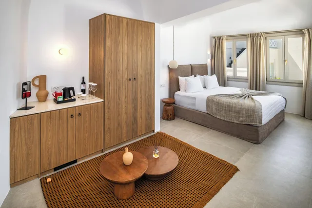 غرفة تنفيذية بسرير مزدوج بإطلالة جزئية على البحر، Ira Hotel Spa 6/7