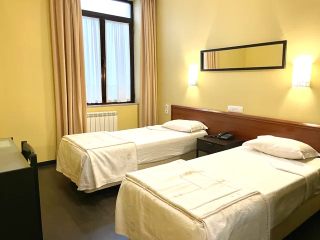 Standard, Double or Twin Bed, Universal Hotel 1/3