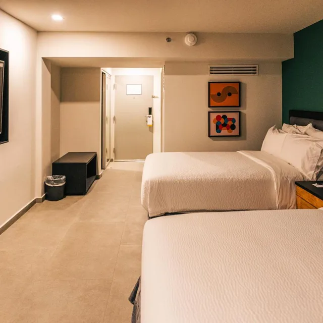 غرفة قياسية بسريرين مزدوجين بإطلالة على الحديقة، Real Inn Mexicali By Camino Real 1/2