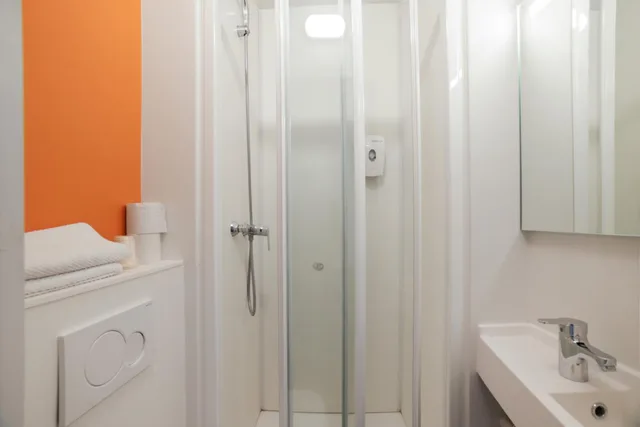 غرفة بسريرين منفصلين، Hotel Premiere Classe Lyon East - Beynost 9/10