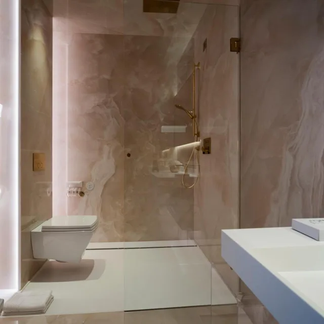 Classic, Double Bed, Lateral Side Sea View، The Promenade Luxury Wellness Hotel 6/7