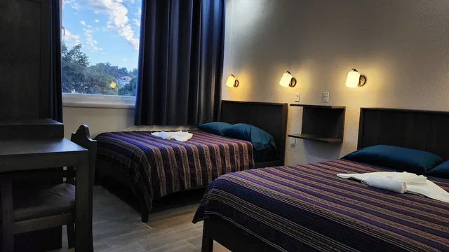 غرفة ديلوكس بسريرين مزدوجين، Maya Bella Downtown Hotel 2/3