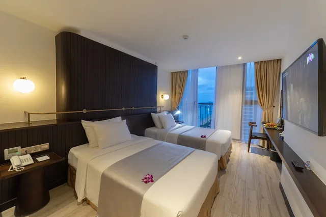 غرفة ديلوكس بسرير كوين بإطلالة جزئية على البحر، Majestic Premium Hotel 3/6