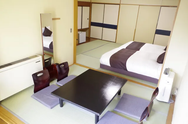 Room, Twin Beds, Mountain View, Night View, Tatami، Livemax Resort Kawaji 1/1