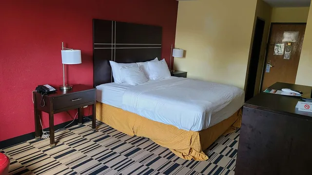 غرفة بسرير كينج، Best Western Shippensburg Hotel 3/6