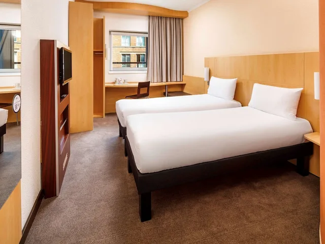 غرفة عائلية بسرير مزدوج وسرير فردي، IBIS NOTTINGHAM CENTRE 3/10