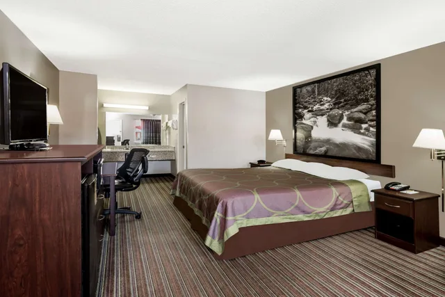 غرفة قياسية بسرير كينج، Super 8 by Wyndham Chattanooga Ooltewah 2/2