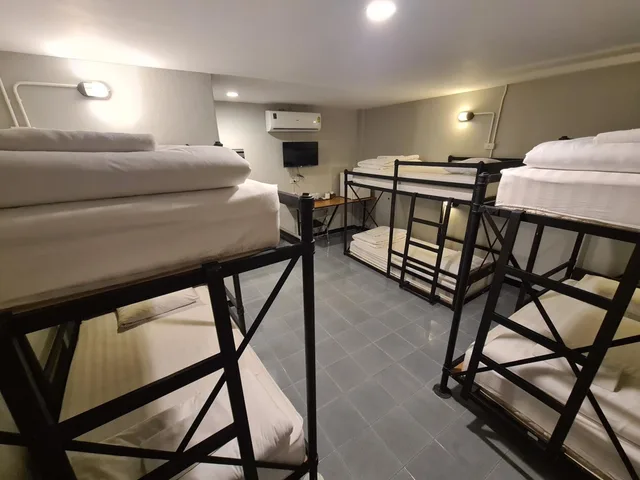 غرفة عائلية بحمام خاص، The 8 Factory Hostel Phitsanulok 2/5