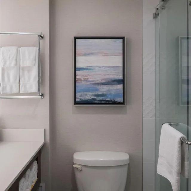 غرفة بريميوم بسرير كينج وسريرين كوين، HOLIDAY INN HOTEL AND SUITES VANCOUVER DOWNTOWN 8/9