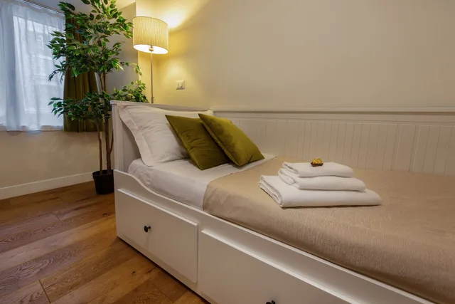 Basic, Single, Single Bed, External Bathroom، Claudia Rooms 1/2