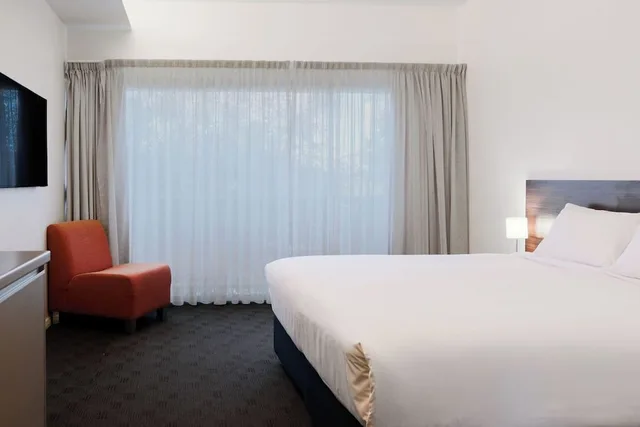 غرفة قياسية بسرير كينج، The Mantra Hobart Airport Hotel 1/7