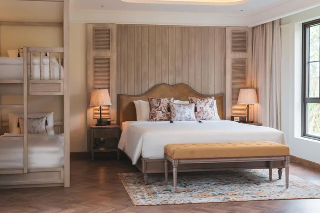 غرفة عائلية بسرير كينج وسرير بطابقين، Mercure Da Lat Resort 6/10