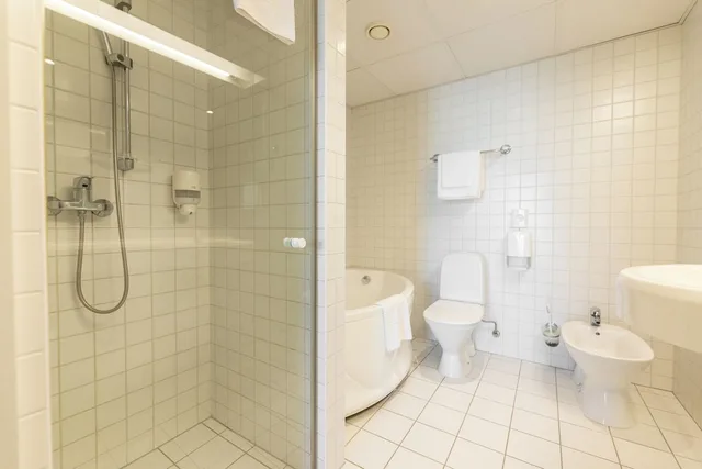 جناح بسرير كوين مع أريكة، Ruutli Spa Hotel 5/6