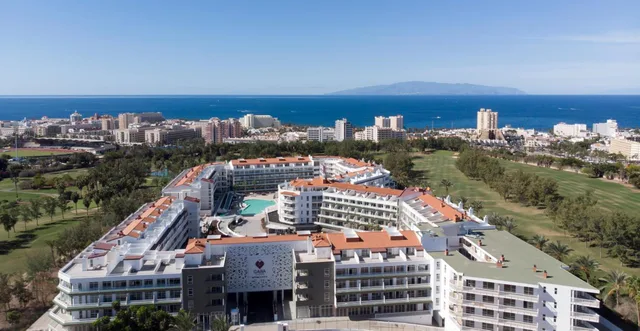 Suite, Golf Course View, Balcony or Terrace، Gara Suites Golf and Spa 1/1