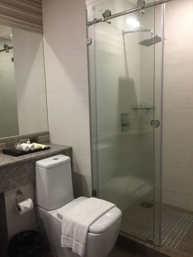 جناح بريميير بسرير كينج، Mezzo Hotel 5/5