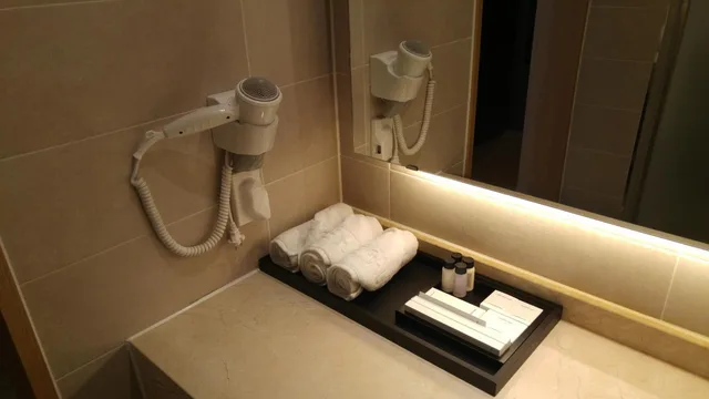 غرفة قياسية بسريرين منفصلين، J Square Hotel 4/4
