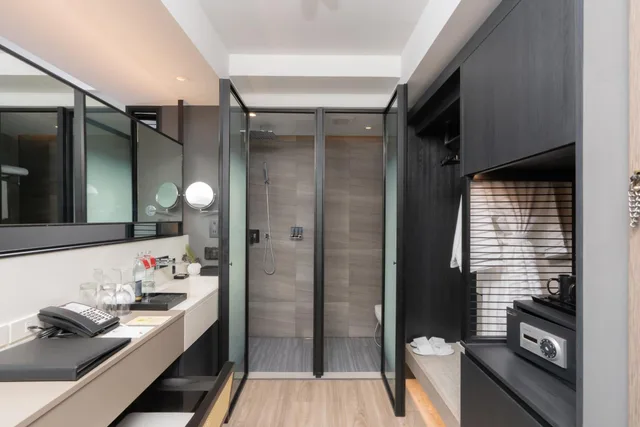 Ocean, Executive, Double Bed, Bayphere Hotel Pattaya JC 10/10