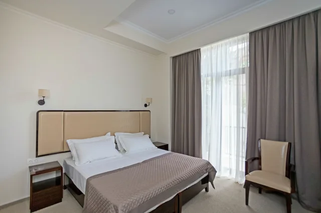 غرفة قياسية بسرير مزدوج أو سريرين منفصلين، Hotel Genio 3/4