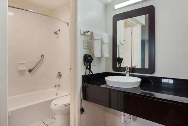 Room, 2 King Beds, Motel6 Temple, TX 8/10
