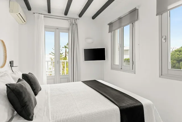 Promo, Double Bed, No Balcony، Mr Mrs White Paros 2/4