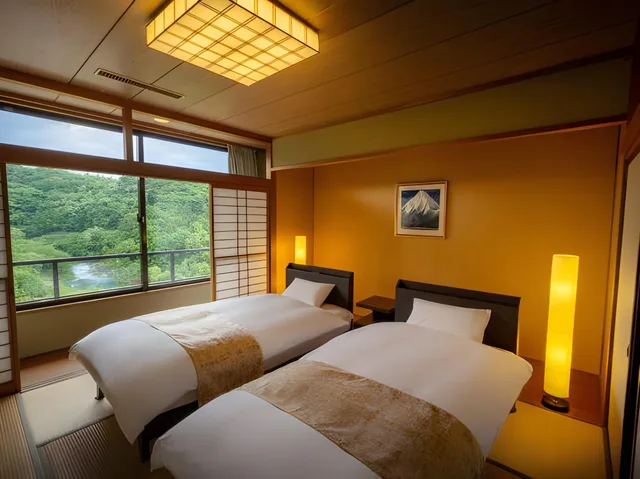 غرفة يابانية بفرشتي فوتون بأرضية تاتامي، Sannouzan Onsen Zuisenkyo 1/1