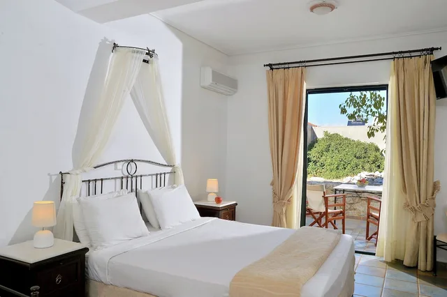 غرفة جونيور، Vasilaras Hotel 2/10