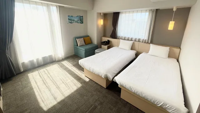 غرفة سوبيريور ركنية بسريرين منفصلين في المبنى الرئيسي، Henn na Hotel Maihama Tokyo Bay 1/1