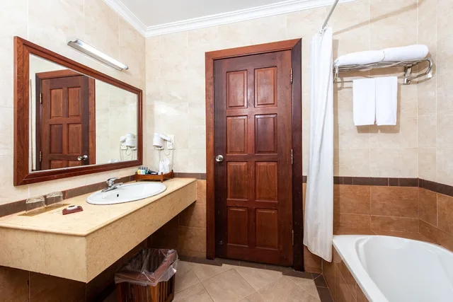 غرفة سوبيريور بسرير كينج، Pacific Hotel and Spa Siem Reap 5/5