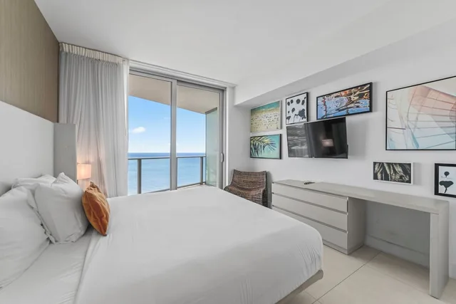 شقة سكنية بريميوم بسرير كينج وسريرين مزدوجين مع أريكة، Lyfe Resort & Residences 2/8