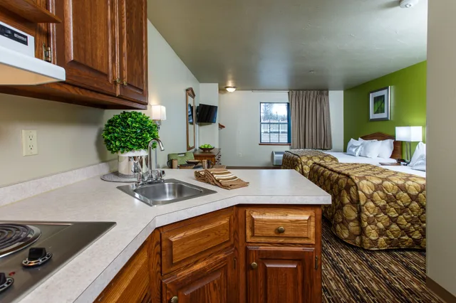 جناح تنفيذي بسريرين مزدوجين، Extended Stay Airport 8/8