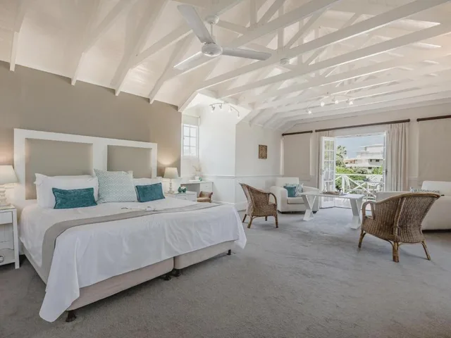 جناح فاخر بشرفة، Cottage Pie Villa by Robberg 1/2