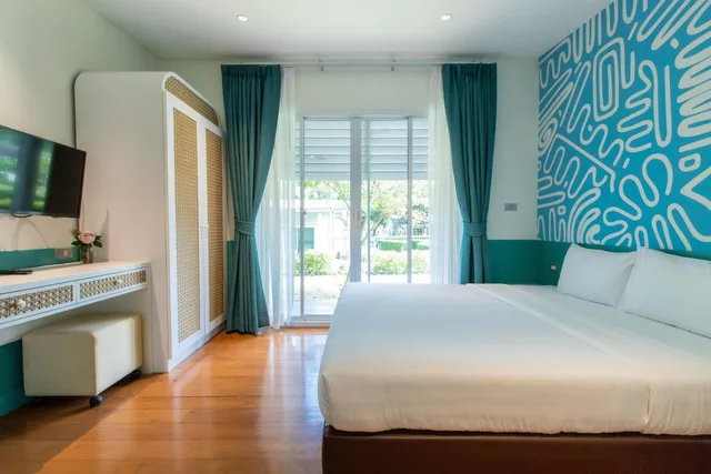 جناح بريميير بسرير كينج وسريرين منفصلين بغرفتي نوم، Bangsaen Heritage Hotel 1/2